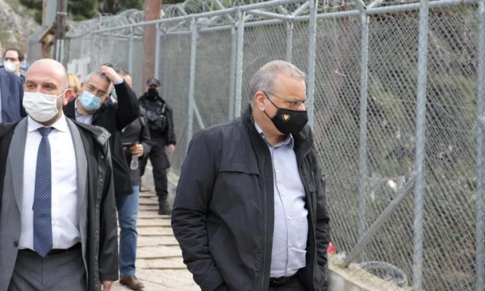 Στις δομές φιλοξενίας της Σάμου ο Υπουργός Εσωτερικών της Κύπρου